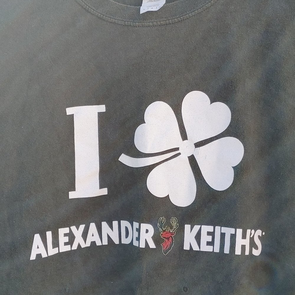Alexander Keiths T-Shirt Men's Size L Crew Shamrocks Beer St. Patrick's Day